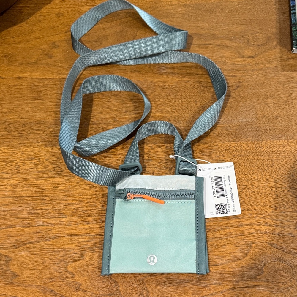 lululemon athletica Ever Ready Crossbody Wallet